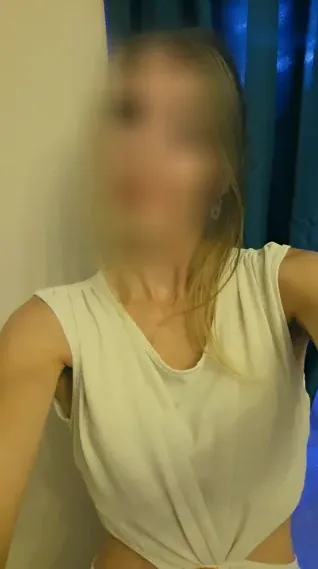 Alina, 39