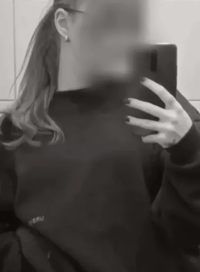 Alina, 19