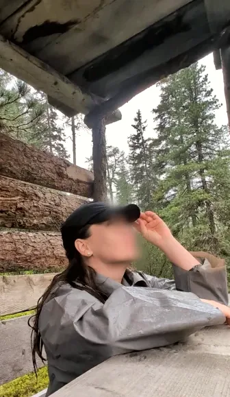 Amina, 35