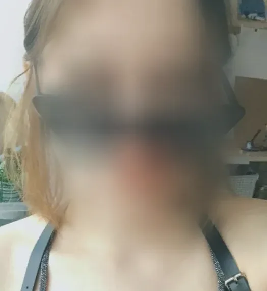 Emilia, 19