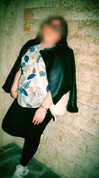 Emilia, 29