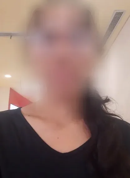 Jovana, 39
