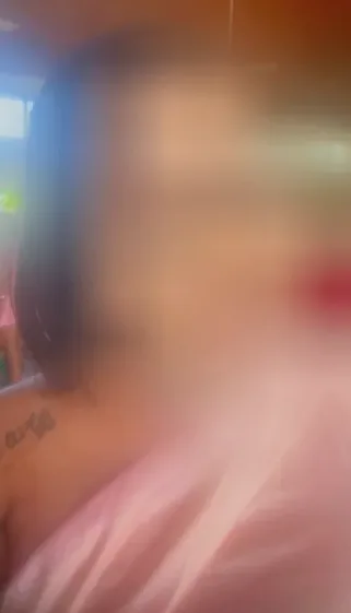 Lejla, 33