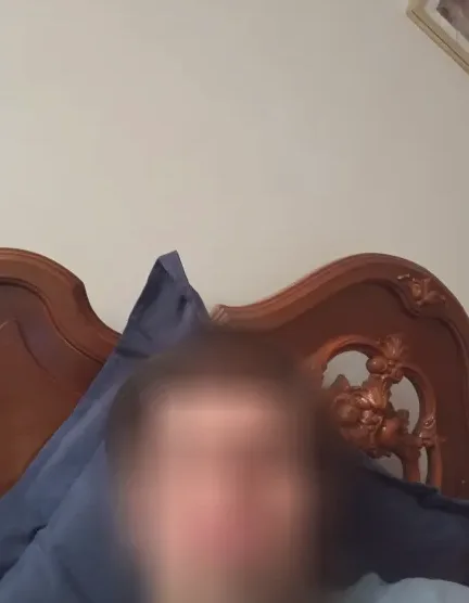 Renate, 24