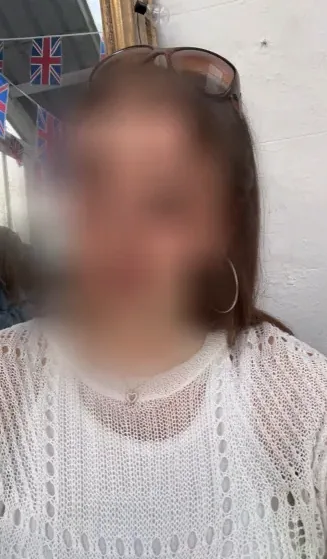 Stefanie, 26